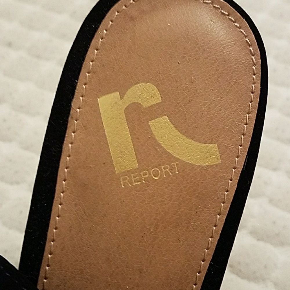 Shoes - Picture 5 of 6